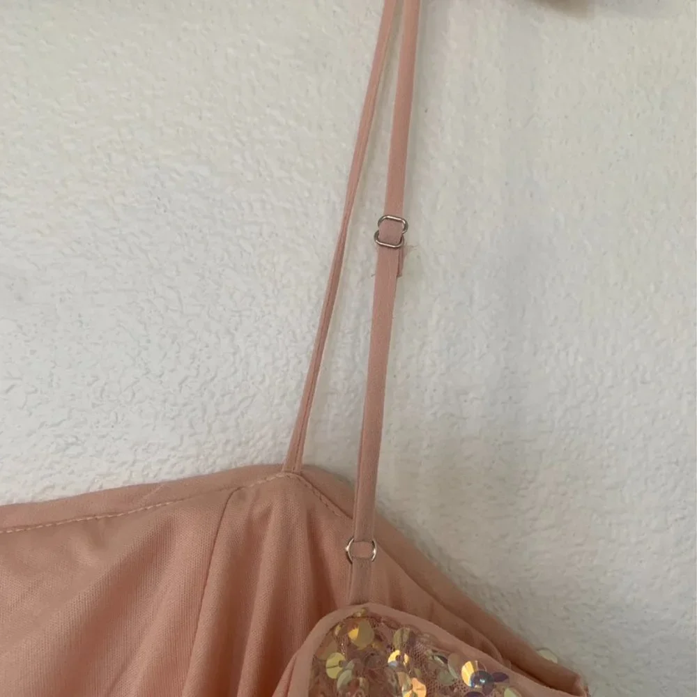NWT Bringing the Sparkle Blush Iridescent Sequin Bodycon Mini Dress - Picture 11 of 11